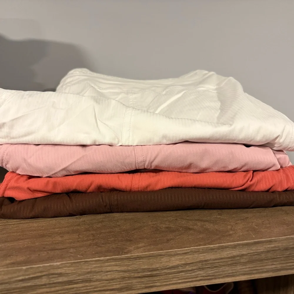 lululemon athletica blush pink leggings with logo tag